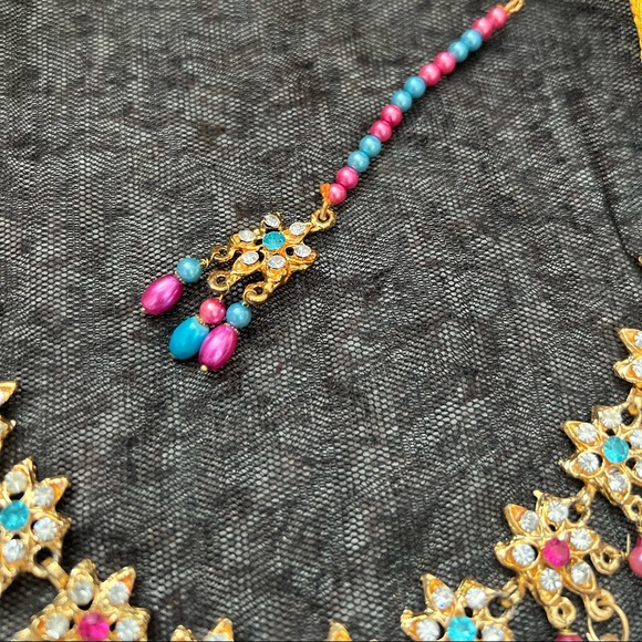 Indian Pakistani jhumka tikka earrings necklace set - Picture 10 of 16